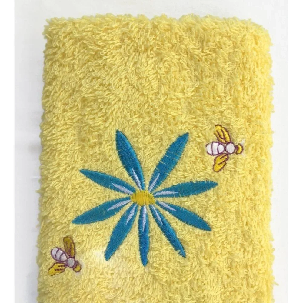 Vintage Honeybee & Flower Embroidered Towel Set 2 Pc Washcloth & Bath Yellow Bee
